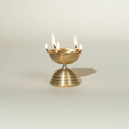 Short Brass Diya for Pooja Room, House Warming, Festival, Diwali, Wedding, Temple, Mandir I Cotton Wick Diya Lamp | Decorative Oil Lamp
