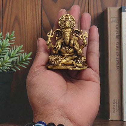Brass Lord Ganesha Idol on Lotus – 2 Inch Small Hindu God Statue for Home Temple Décor, Ganpati Murti for Puja, Meditation & Gift – Handcrafted Indian Religious Figurine, 90 Gram