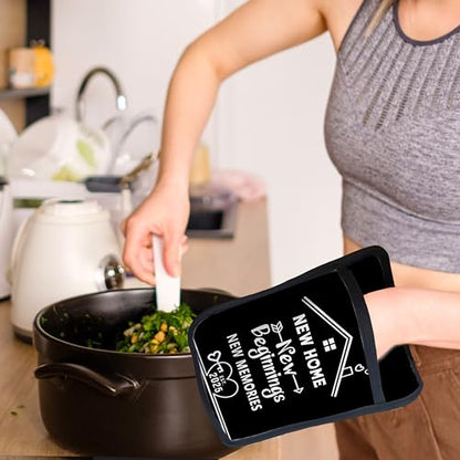 Housewarming Gifts Pot Holders with Pockets, New Home New Beginnings Memories Oven Pot Holders Heat Resistant Oven Mitts Hot Pads for Kitchen Baking Cooking - color: Black New Home