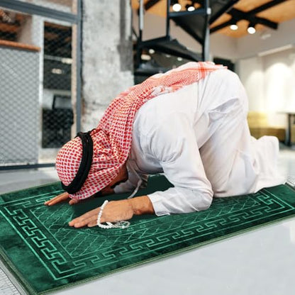 FUMMI Soft Padded Muslim Prayer Rug with Tasbih Beads, Thick Non-Slip Islamic Prayer Mat, Luxurious Janamaz for Men & Women (Green) - color: Green(with Counter)