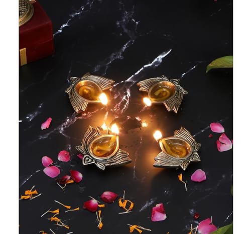 Two Moustaches Lotus Shaped Decor Brass Diya 2.5 Inches Set of 4, Material - Brass, Home Decoration Item Gift, Lotus Brass Diyas Oil Lamp Pooja, Housewarming Gifts (Set of 4), Antique White