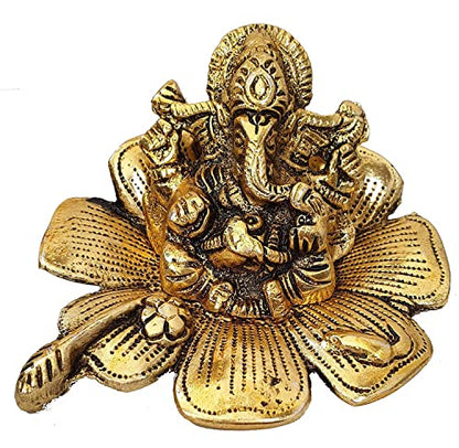 Ganesha On Leaf Made of Metal – Ganesh Idol Statue Traditional Figurine for Home Office Temple Puja Decoration Diwali Housewarming Gift